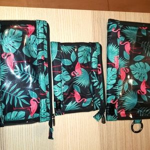 Lug Transport Envelopes - Flamingo Black EUC